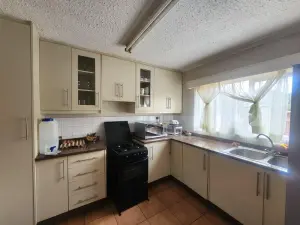 Flat/Apartment to Rent in Marlborough