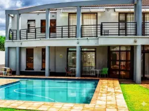 9 Bedroom House to Rent in Pomona