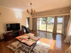 4 Bedroom House to Rent in Northwood