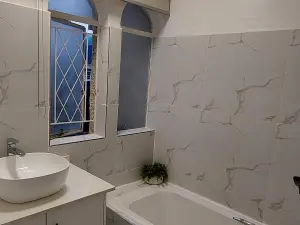 4 Bedroom House to Rent in Greendale