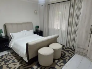 4 Bedroom House to Rent in Greendale