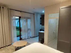 4 Bedroom House to Rent in Greendale