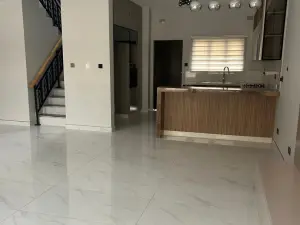 Townhouse/Cluster to Rent in Mount Pleasant