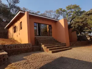 3 Bedroom Cottage/Garden Flat to Rent in Glen Lorne