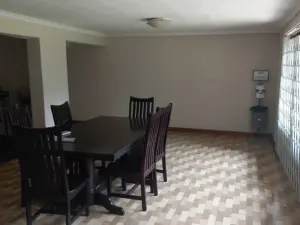 3 Bedroom House to Rent in Alexandra Park