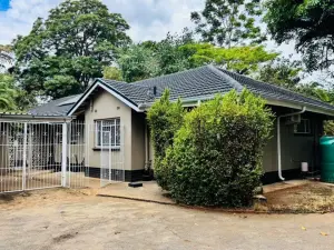 4 Bedroom House to Rent in Highlands
