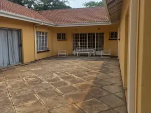 Townhouse/Cluster to Rent in Mount Pleasant