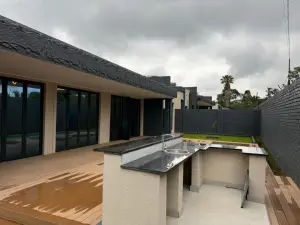 Townhouse/Cluster to Rent in Mount Pleasant