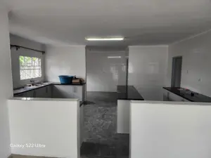 4 Bedroom House to Rent in Marlborough