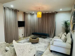 4 Bedroom House to Rent in Highlands