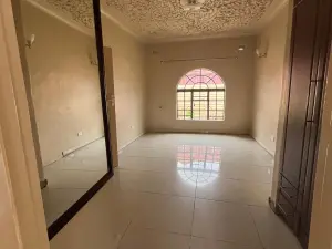 Townhouse/Cluster to Rent in Meyrick Park