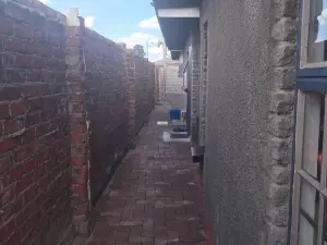 3 Bedroom House to Rent in Southview Park