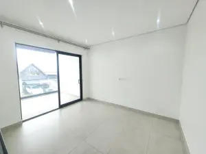 Flat/Apartment to Rent in Borrowdale West