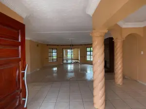 3 Bedroom House to Rent in Milton Park