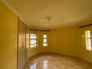 3 Bedroom House to Rent in Milton Park