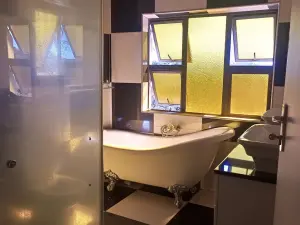 5 Bedroom House to Rent in Shawasha Hills