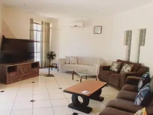 4 Bedroom House to Rent in Strathaven