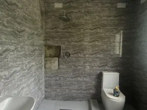 4 Bedroom House to Rent in Borrowdale Brooke