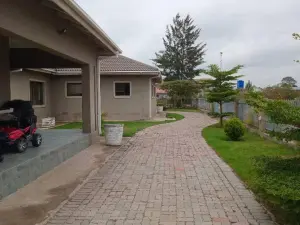 5 Bedroom House to Rent in Arlington