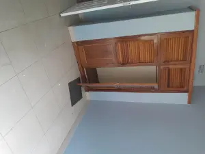 5 Bedroom House to Rent in Milton Park