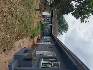 5 Bedroom House to Rent in Milton Park