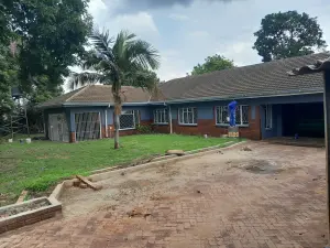 5 Bedroom House to Rent in Milton Park