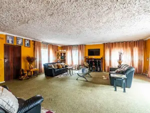 3 Bedroom House to Rent in Hatfield