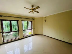 Townhouse/Cluster to Rent in Newlands