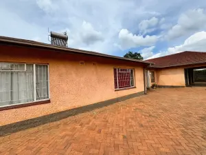 4 Bedroom House to Rent in Vainona