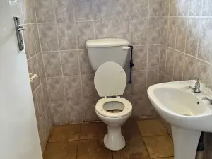 4 Bedroom House to Rent in Vainona