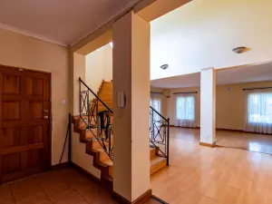 4 Bedroom House to Rent in Mandara