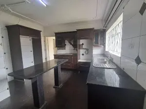 4 Bedroom House to Rent in Parktown