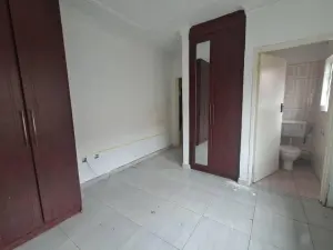 4 Bedroom House to Rent in Parktown