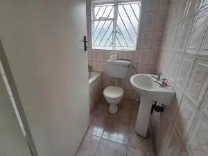 4 Bedroom House to Rent in Parktown