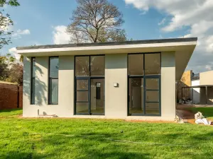 Townhouse/Cluster to Rent in Newlands