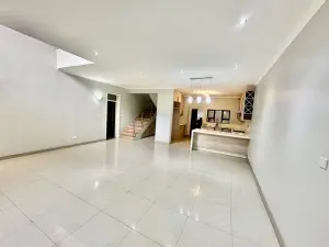 Townhouse/Cluster to Rent in Greencroft