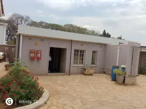 Office to Rent in Avondale