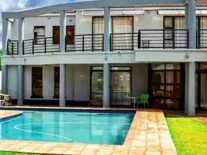 9 Bedroom House to Rent in Pomona