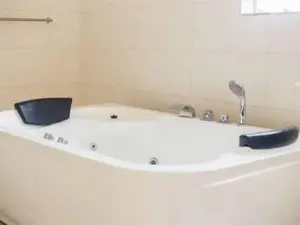 9 Bedroom House to Rent in Pomona