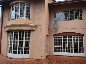 Townhouse/Cluster to Rent in Harare City Centre