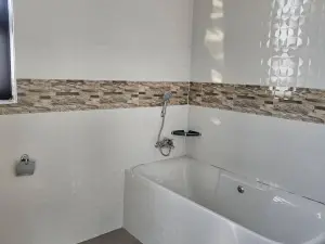 Townhouse/Cluster to Rent in Marlborough