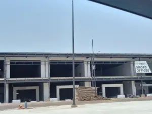 Retail/Shop to Rent in Borrowdale