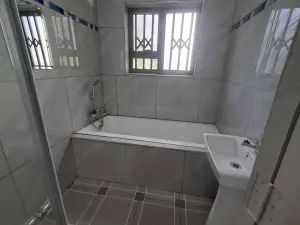 Townhouse/Cluster to Rent in Mount Pleasant