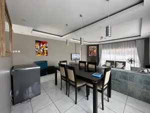 3 Bedroom House to Rent in Greendale