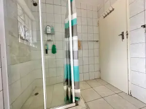 3 Bedroom House to Rent in Greendale