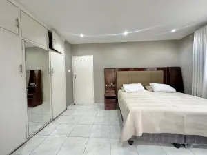 3 Bedroom House to Rent in Greendale