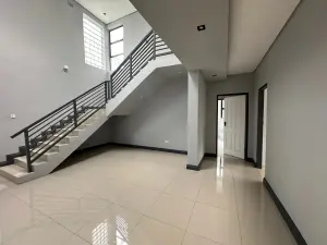 Townhouse/Cluster to Rent in Glen Lorne