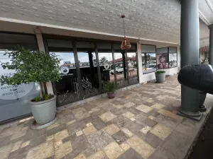 Office to Rent in Newlands