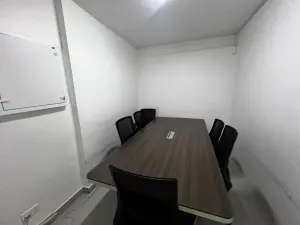 Office to Rent in Newlands