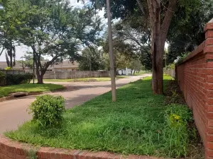 5 Bedroom House to Rent in Milton Park